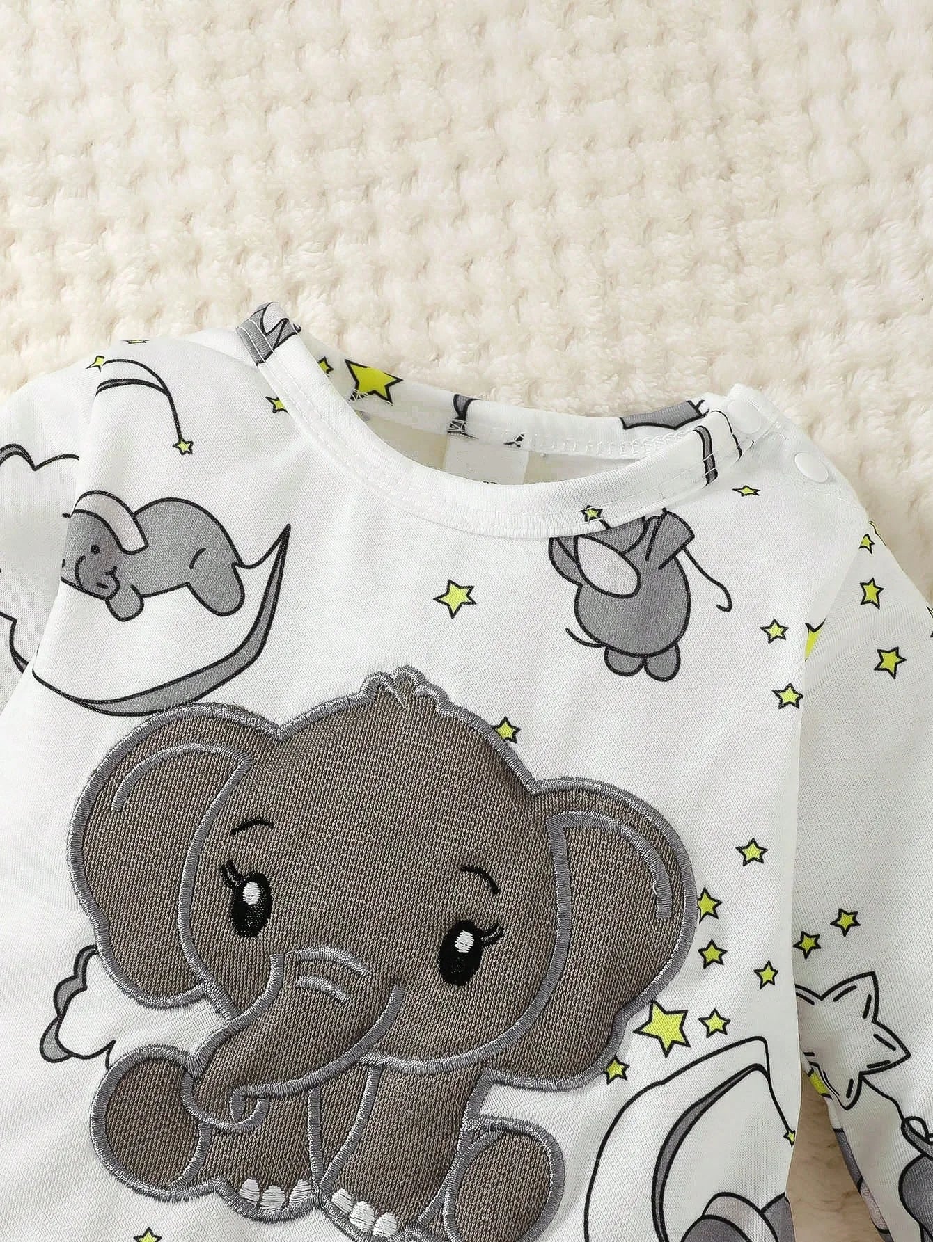 2pcs Baby Elephant Embroidery Romper & Hat Set